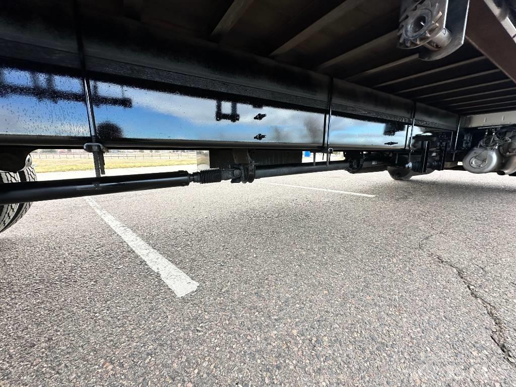 Hino 268 A Pritschenwagen/Pritschenwagen mit Seitenklappe