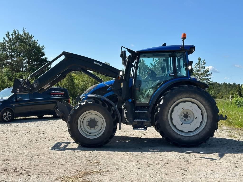 Valtra G 135 Versu Traktoren
