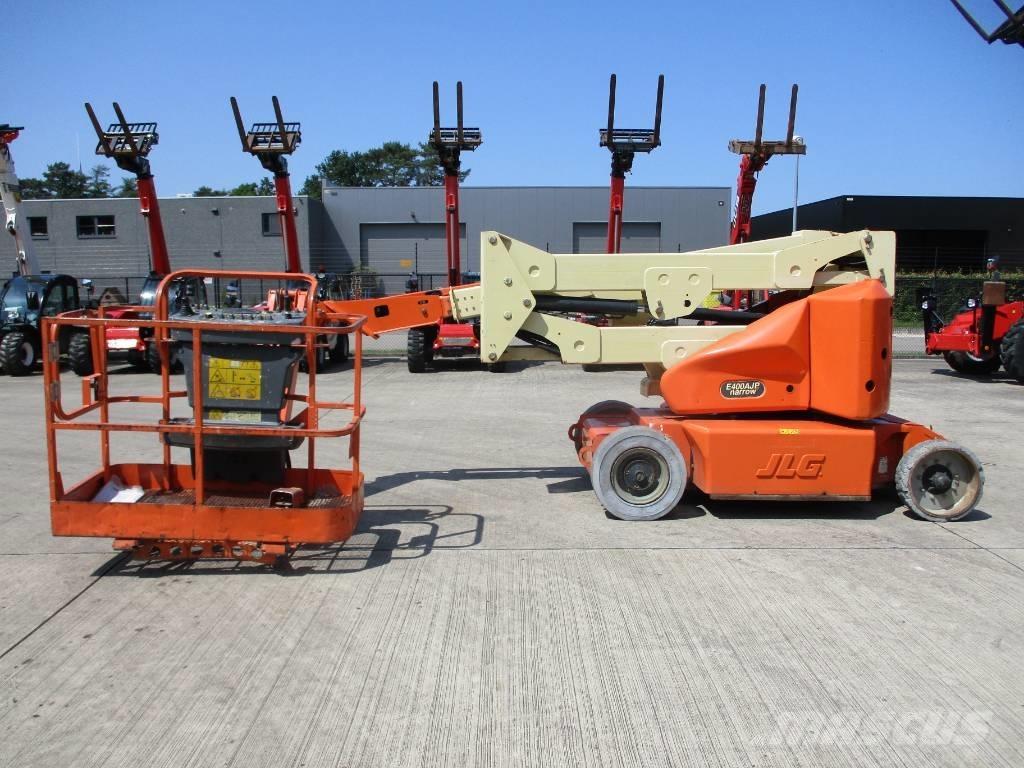 JLG E 400 AJPN (146) Kompakte selbstfahrende Hebebühnen
