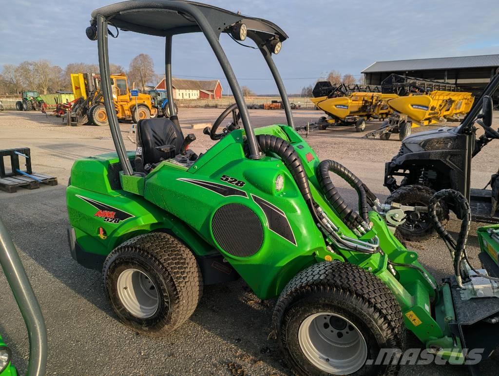 Avant 528 Kompaktlader