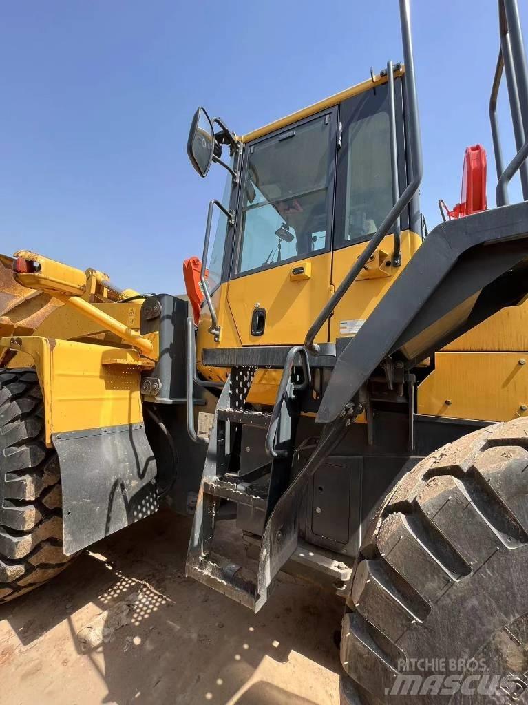 Komatsu WA 380 Radlader
