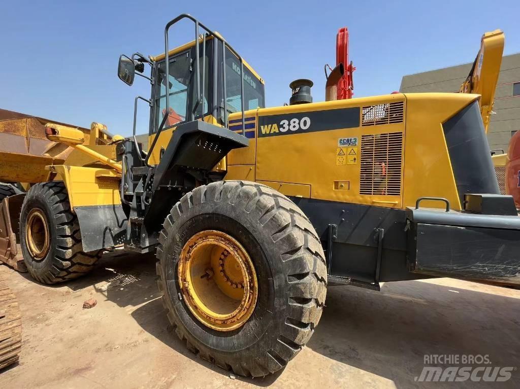 Komatsu WA 380 Radlader