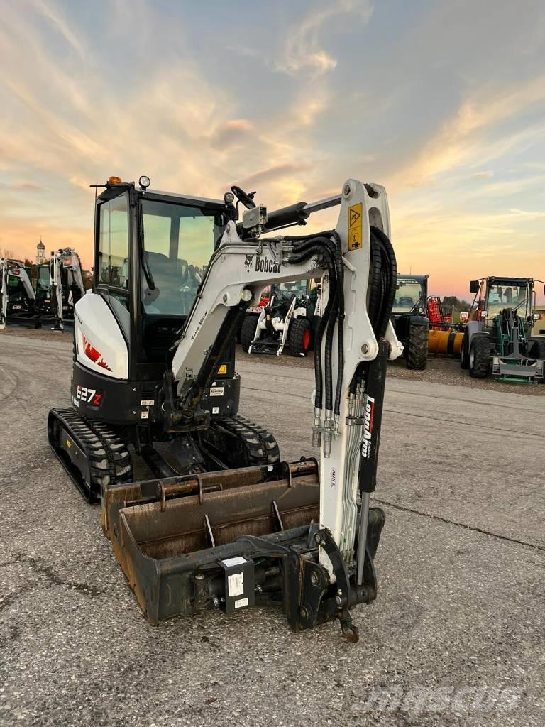 Bobcat E 27 Z Minibagger < 7t