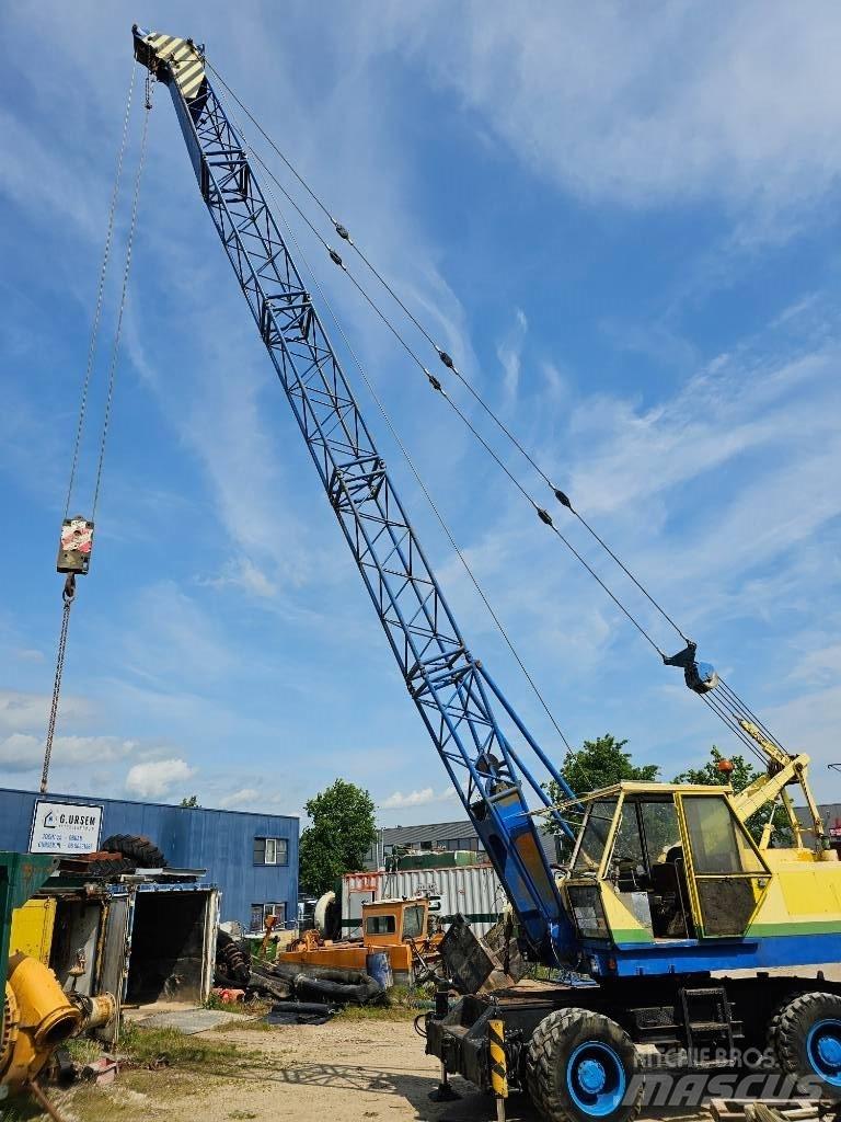 Sennebogen S 1018 M Andere Krane
