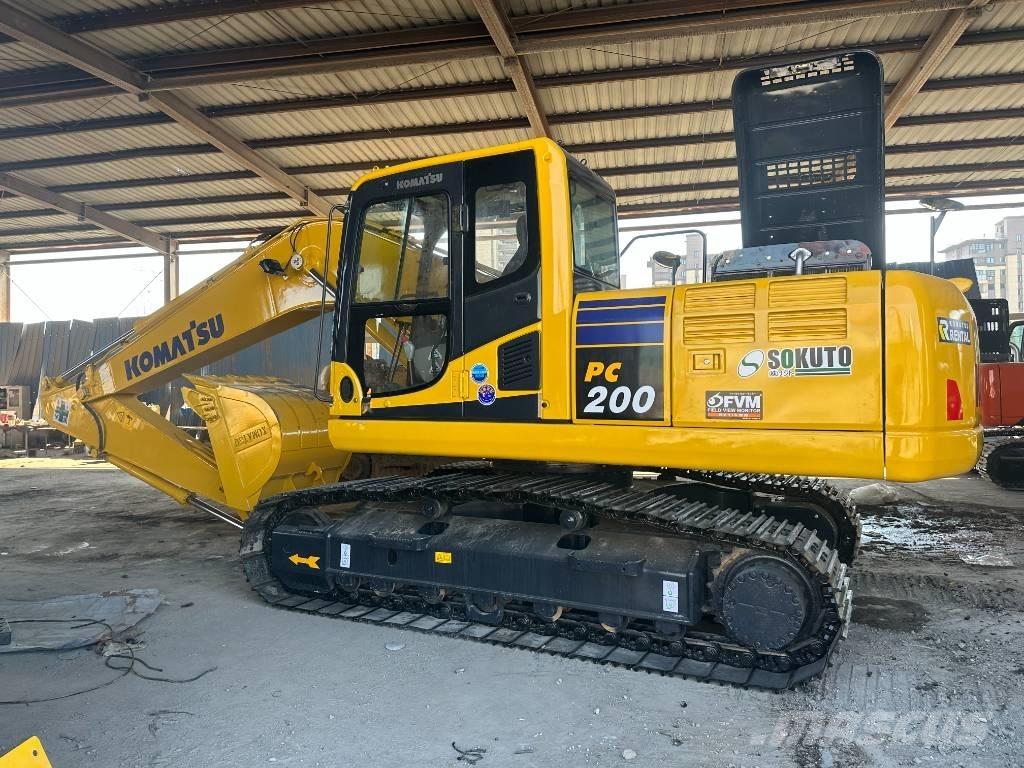 Komatsu PC 200-8 Midibagger  7t - 12t