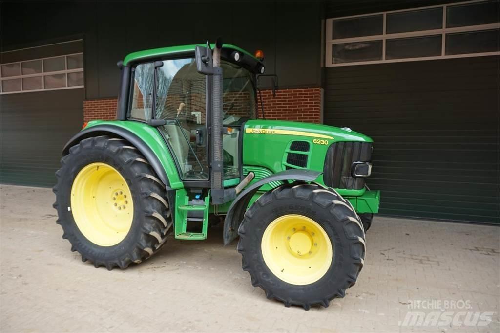 John Deere 6230 Traktoren