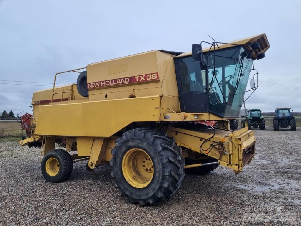 New Holland TX 36 Mähdrescher