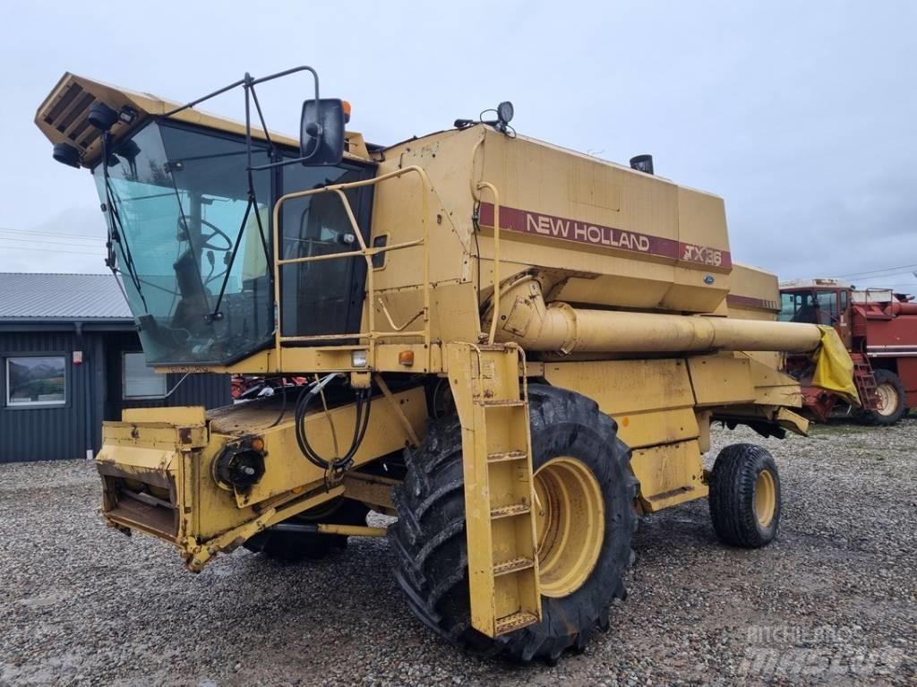 New Holland TX 36 Mähdrescher