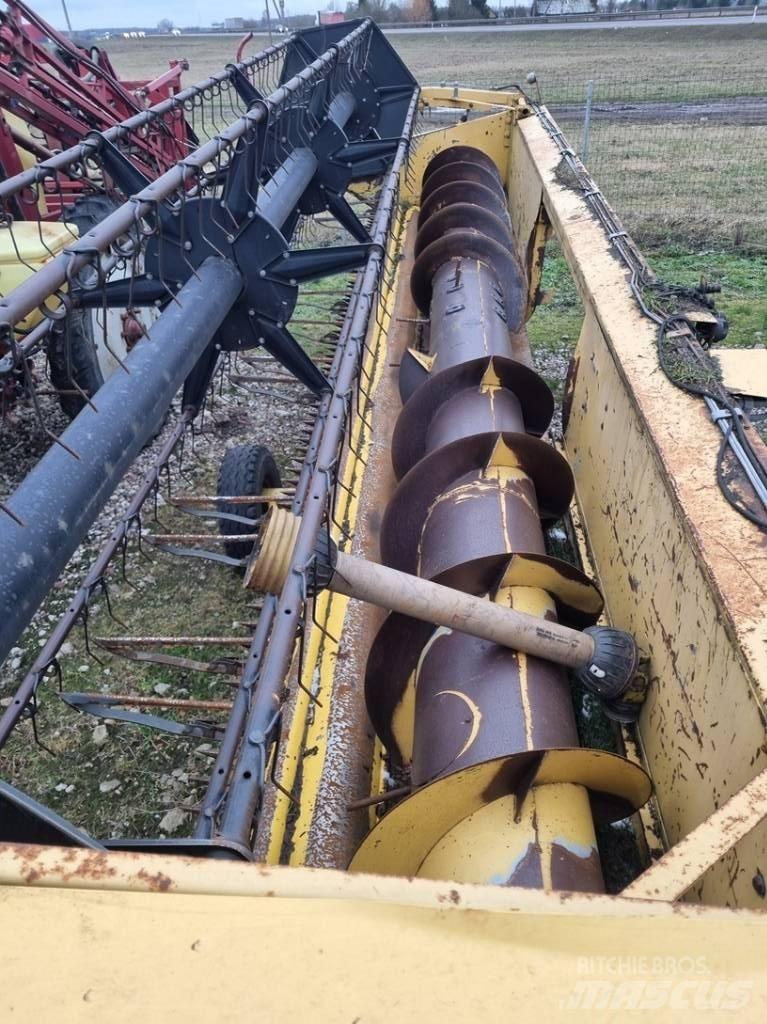 New Holland TX 36 Mähdrescher