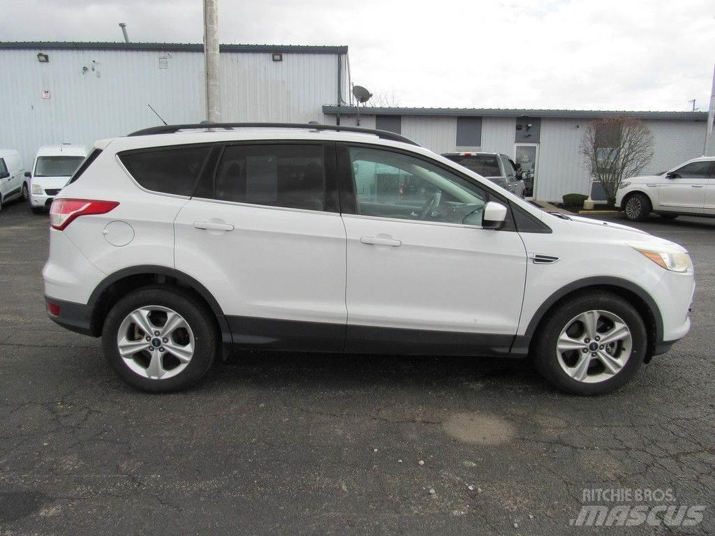 Ford Escape PKWs