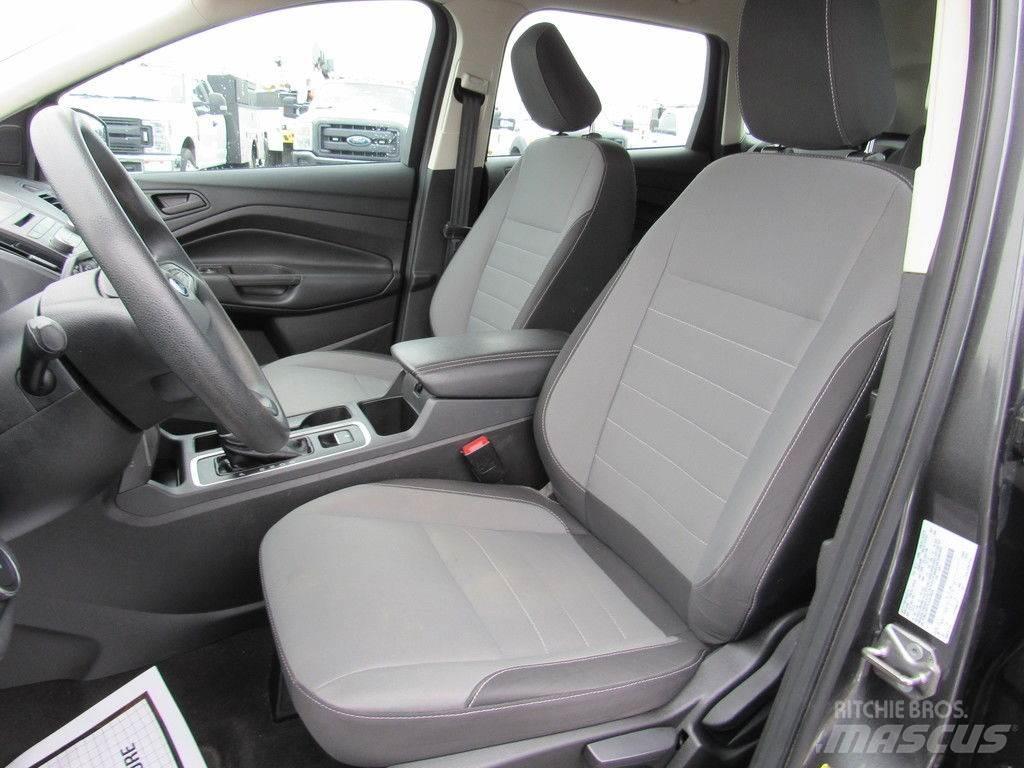 Ford Escape PKWs