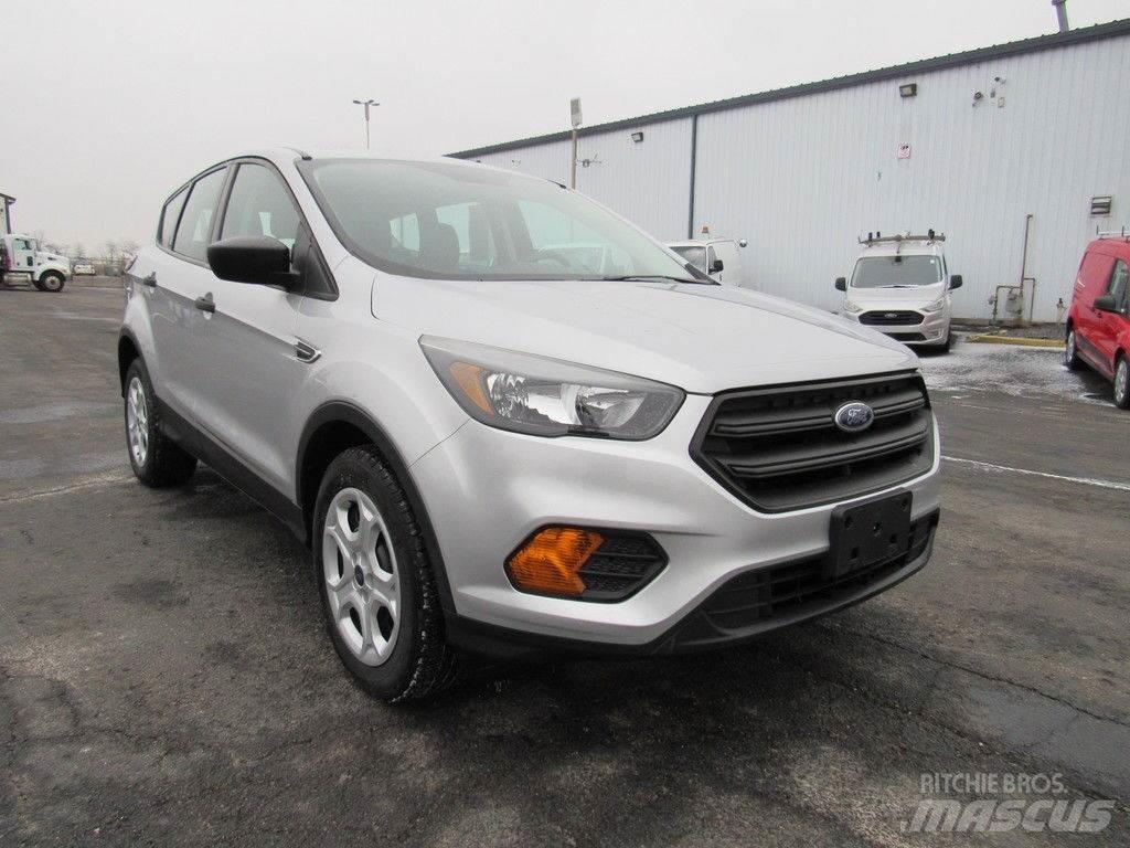 Ford Escape PKWs