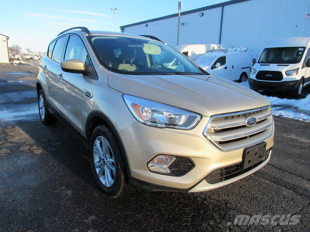 Ford Escape PKWs