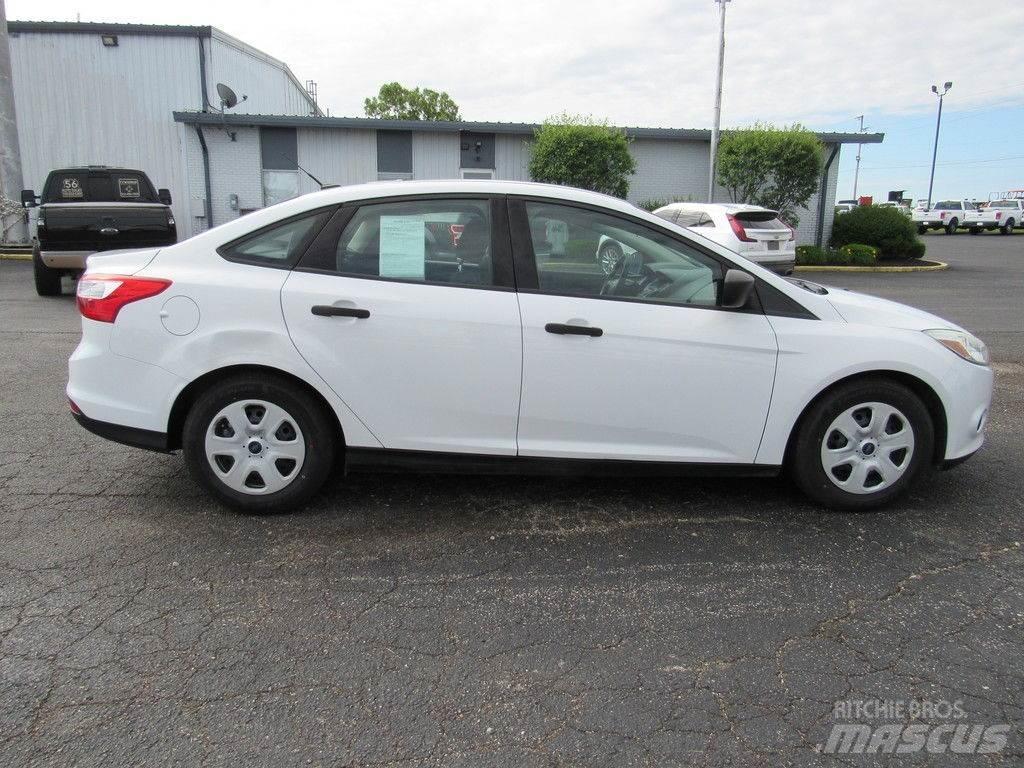 Ford Focus PKWs
