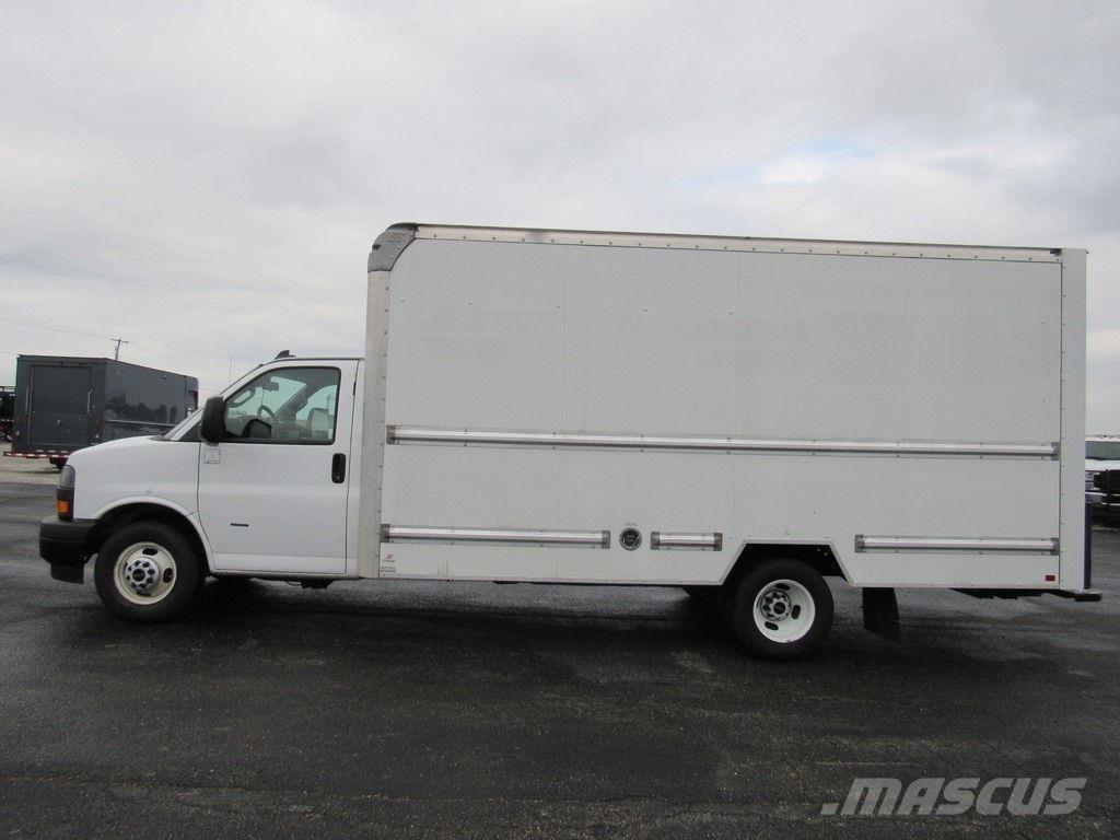 GMC Savana 3500 Kofferaufbau