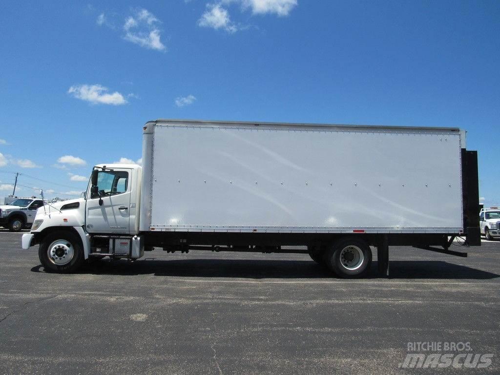 Hino 338 Kofferaufbau