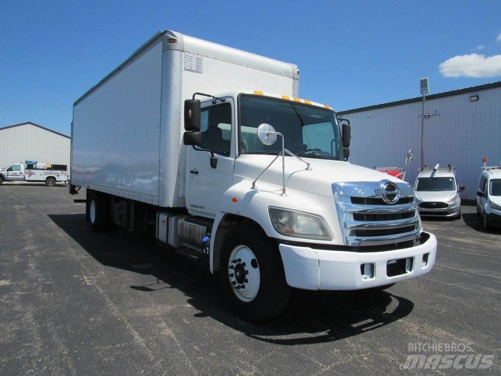 Hino 338 Kofferaufbau