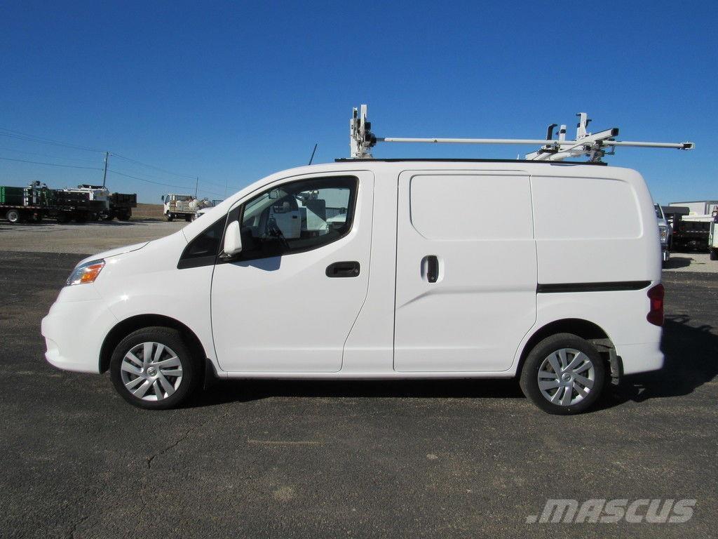 Nissan NV200 Lieferwagen