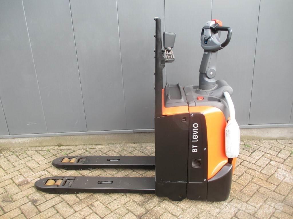 Toyota LPE 200 Gabelstapler mit Fahrerstand