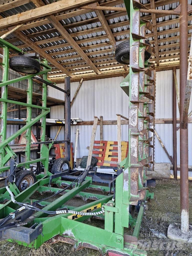 Kire Eelkobesti Meißelgrubber