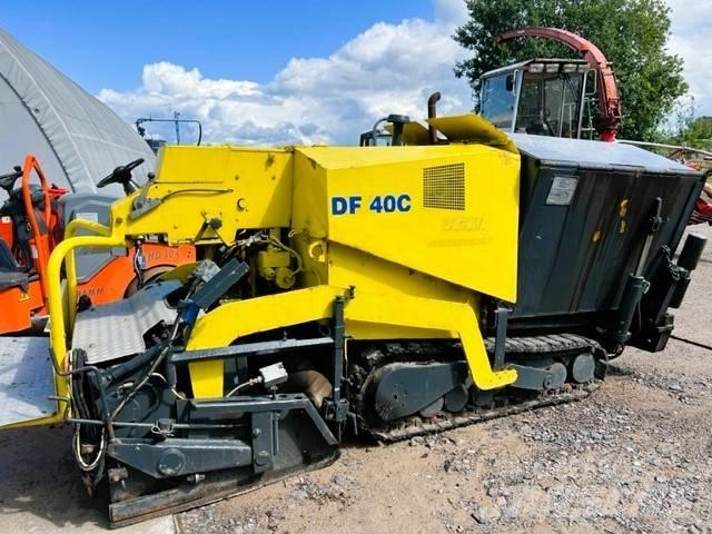 Demag DF 40 C Strassenfertiger