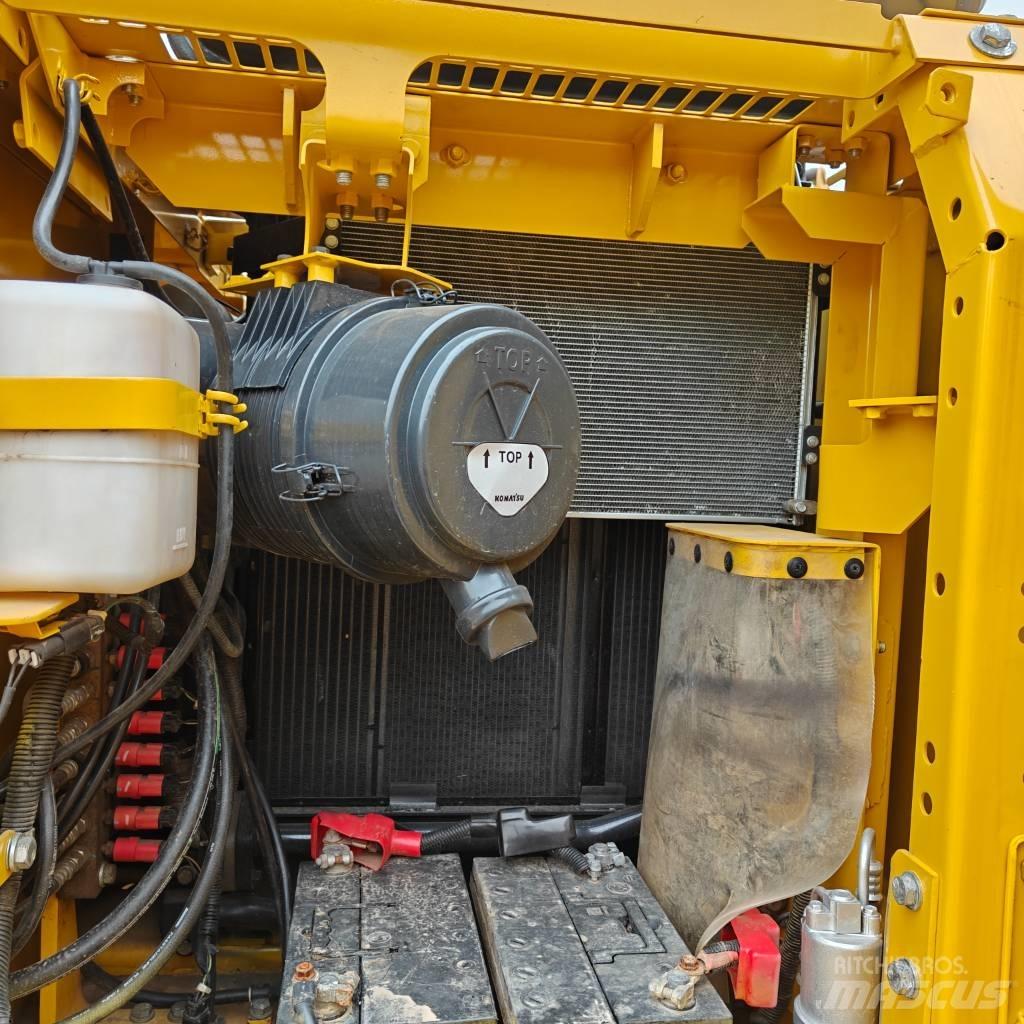 Komatsu 130-7 Raupenbagger