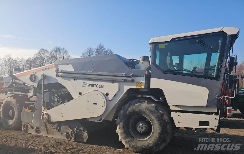 Wirtgen WR 200i Asphalt-Recycler