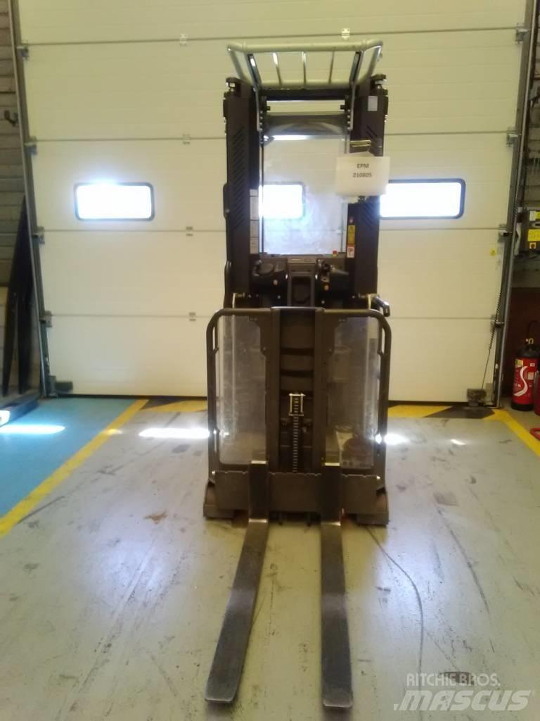 UniCarriers EPM Mittelhub-Kommissionierer