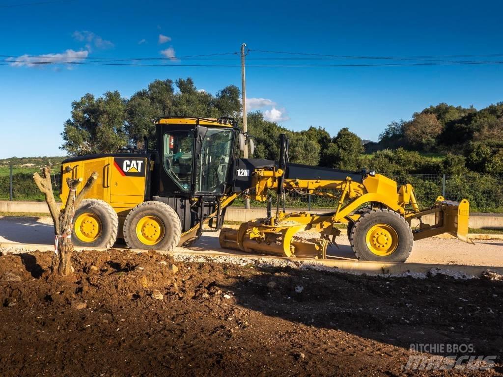 CAT 12 M Grader