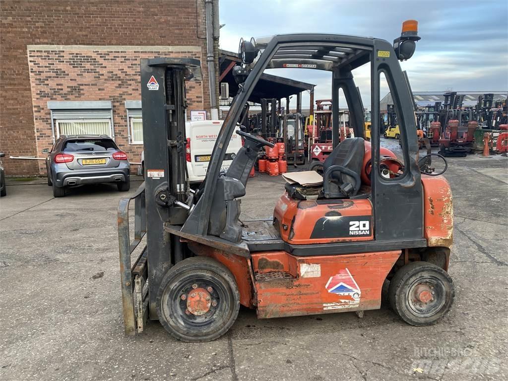 Nissan UD02A20PQ LPG heftrucks