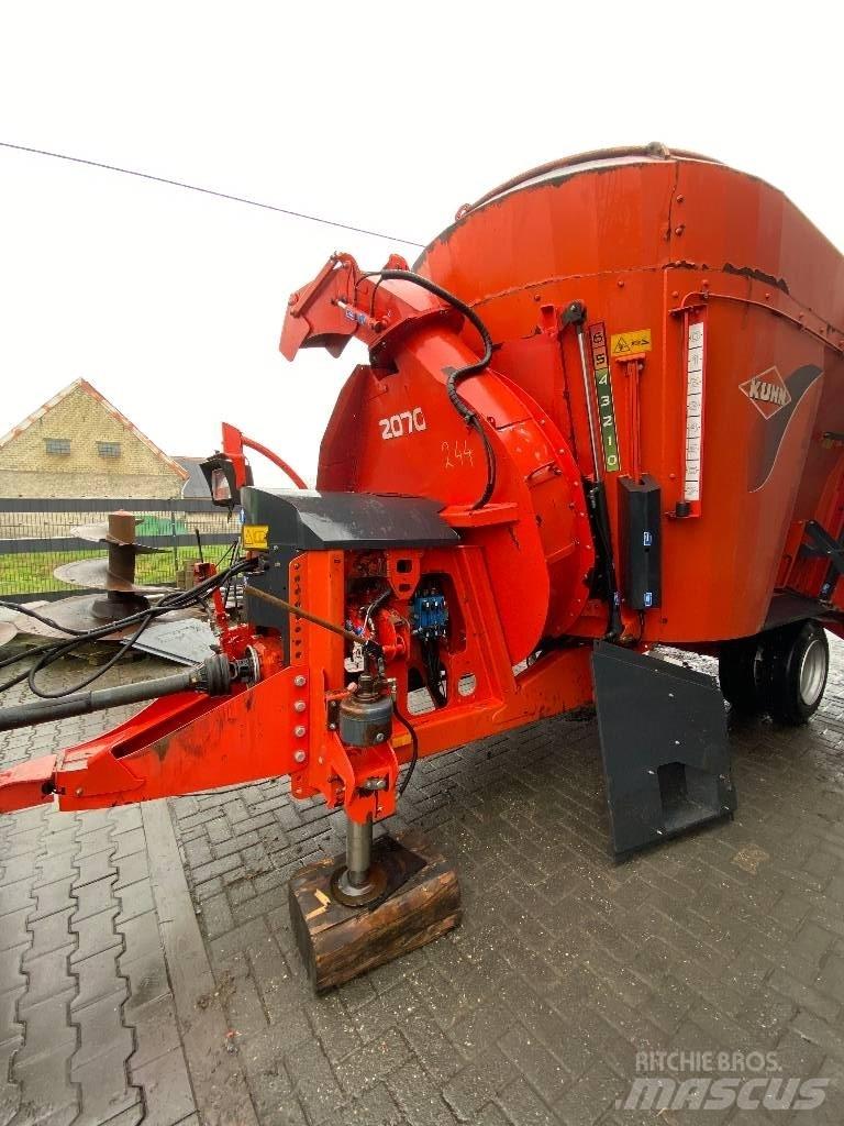 Kuhn Typ 2070 Futtermischwagen