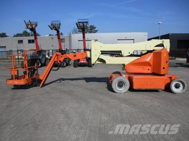 JLG E 400 AJPN (817) Kompakte selbstfahrende Hebebühnen