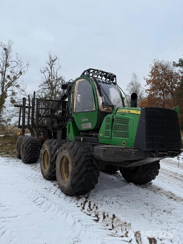 John Deere 1210 E Forwarder