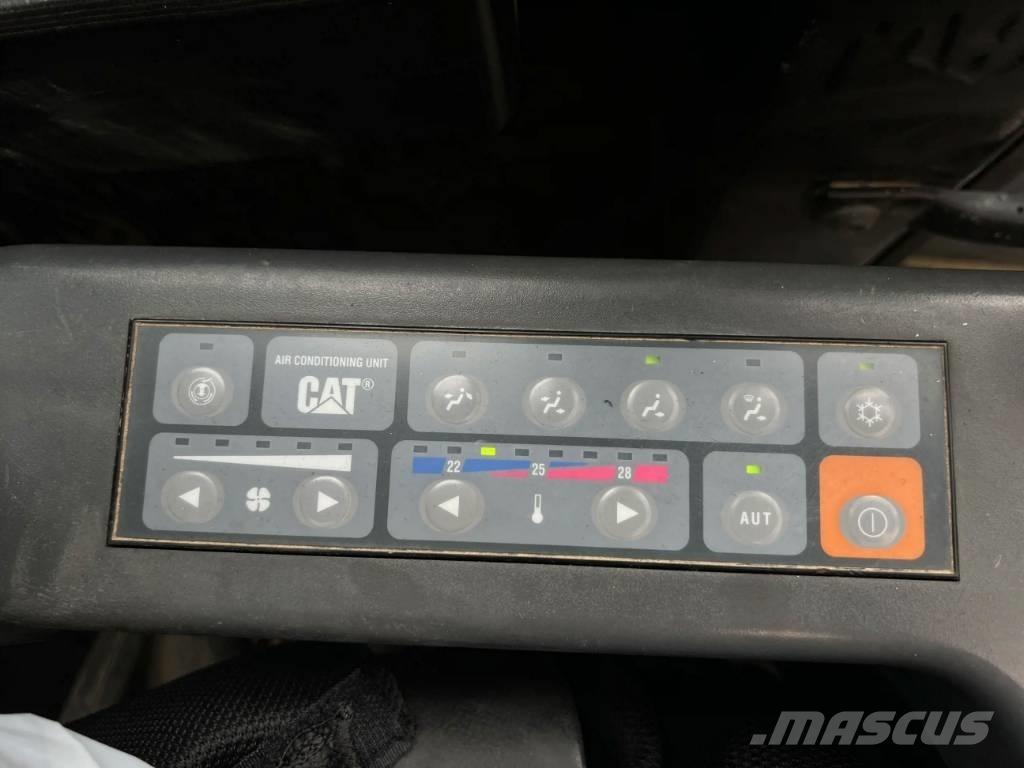 CAT 321D LCR Raupenbagger