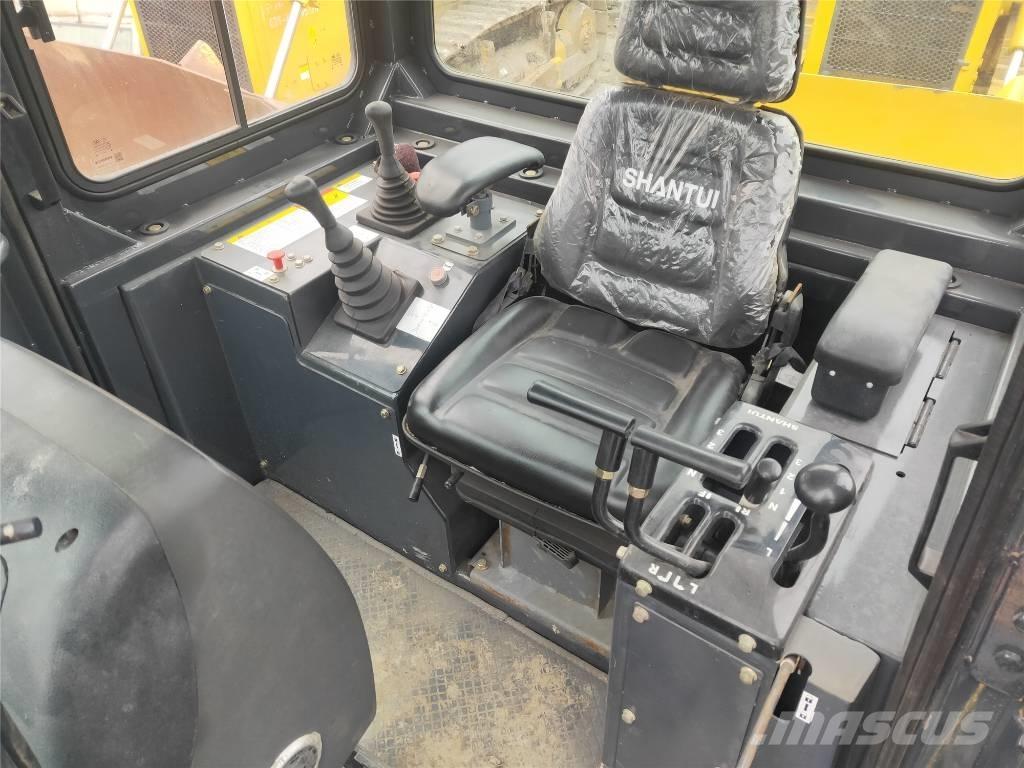 Shantui SD22 Bulldozer