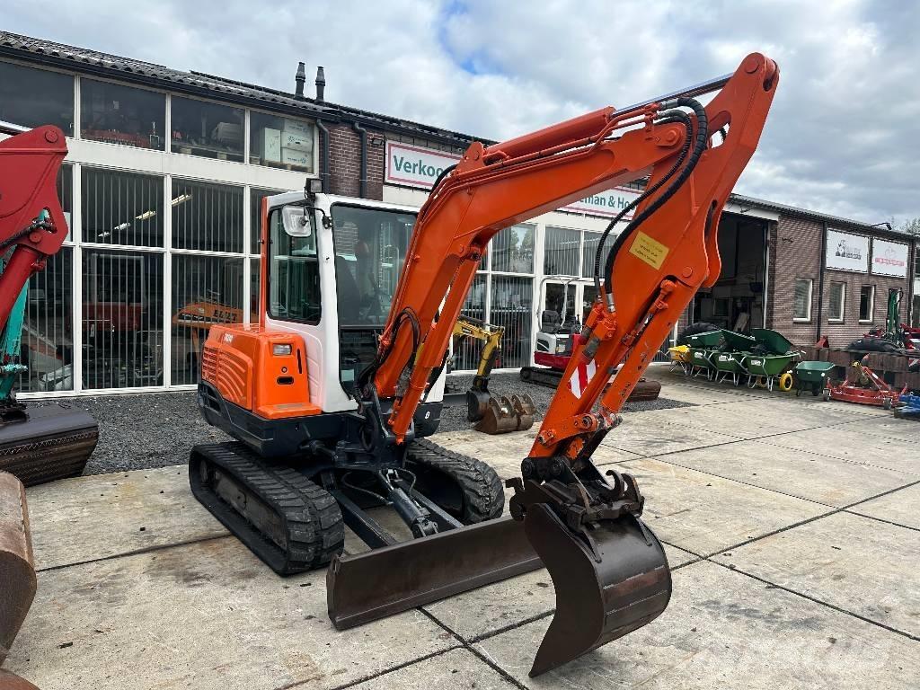 Takeuchi TB 235 CR Minibagger < 7t
