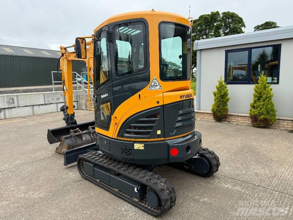 Hyundai R25Z-9 AK Minibagger < 7t