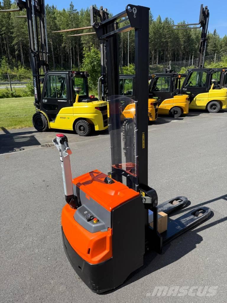 Rocla SWS12L Deichselstapler