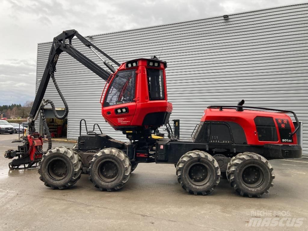 Komatsu 901 XC Harvester