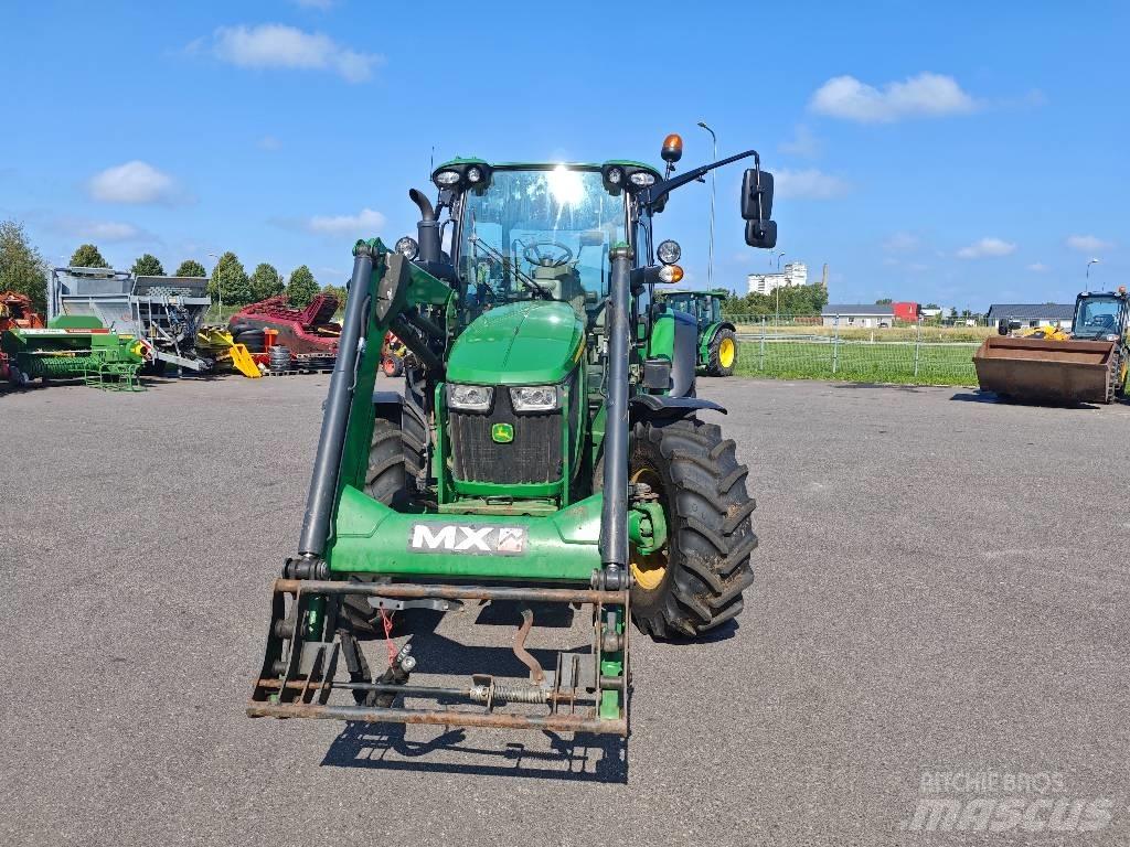 John Deere 5115 R Traktoren