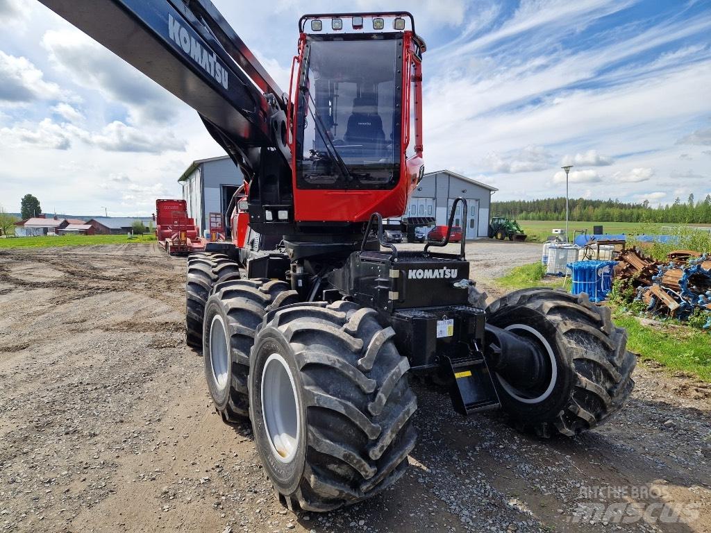 Komatsu 931 XC Harvester