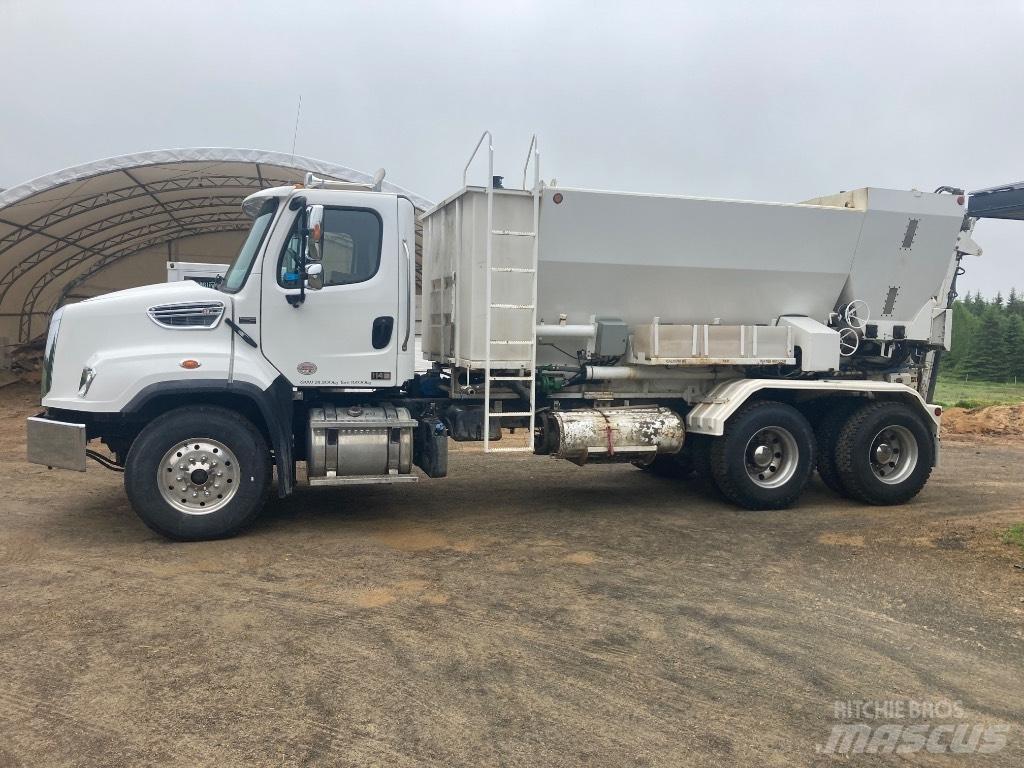 Freightliner SD 114 Betonmischer