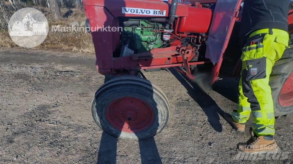 Volvo BM 320 Traktoren
