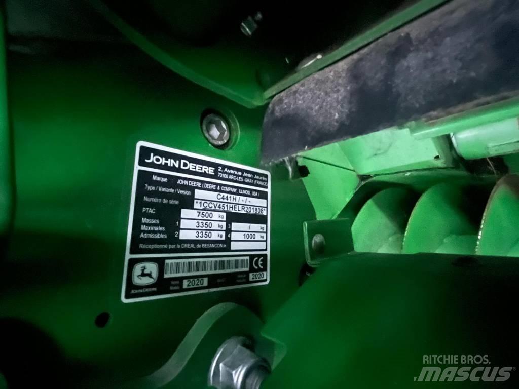 John Deere V451R Rundballenpressen