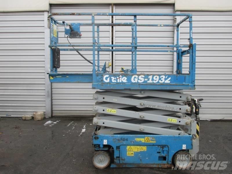 Genie GS 1932 Scheren-Arbeitsbühnen