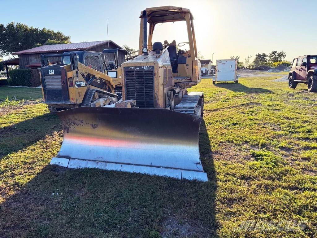 CAT D 3 G Bulldozer