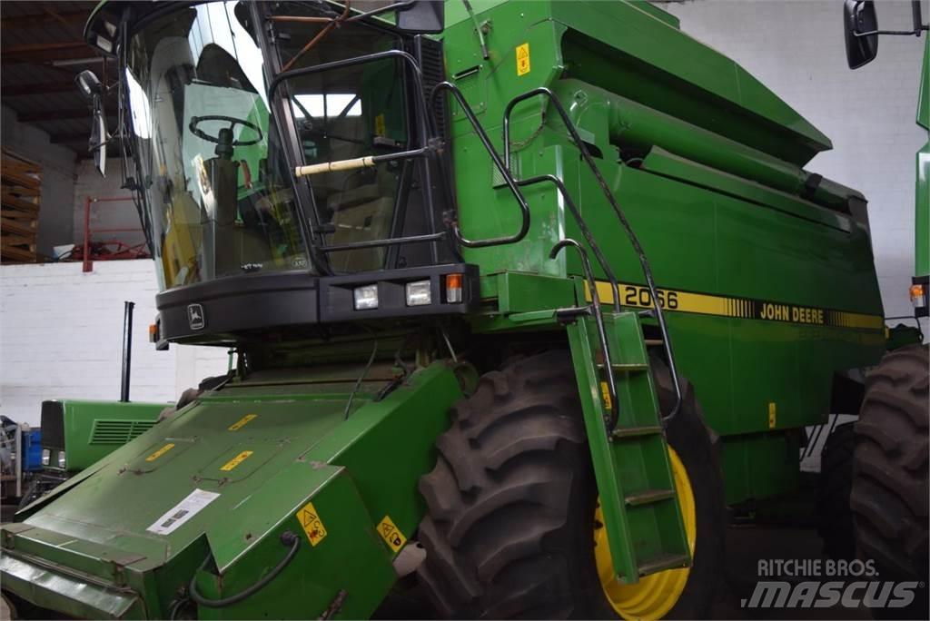 John Deere 2066 Mähdrescher