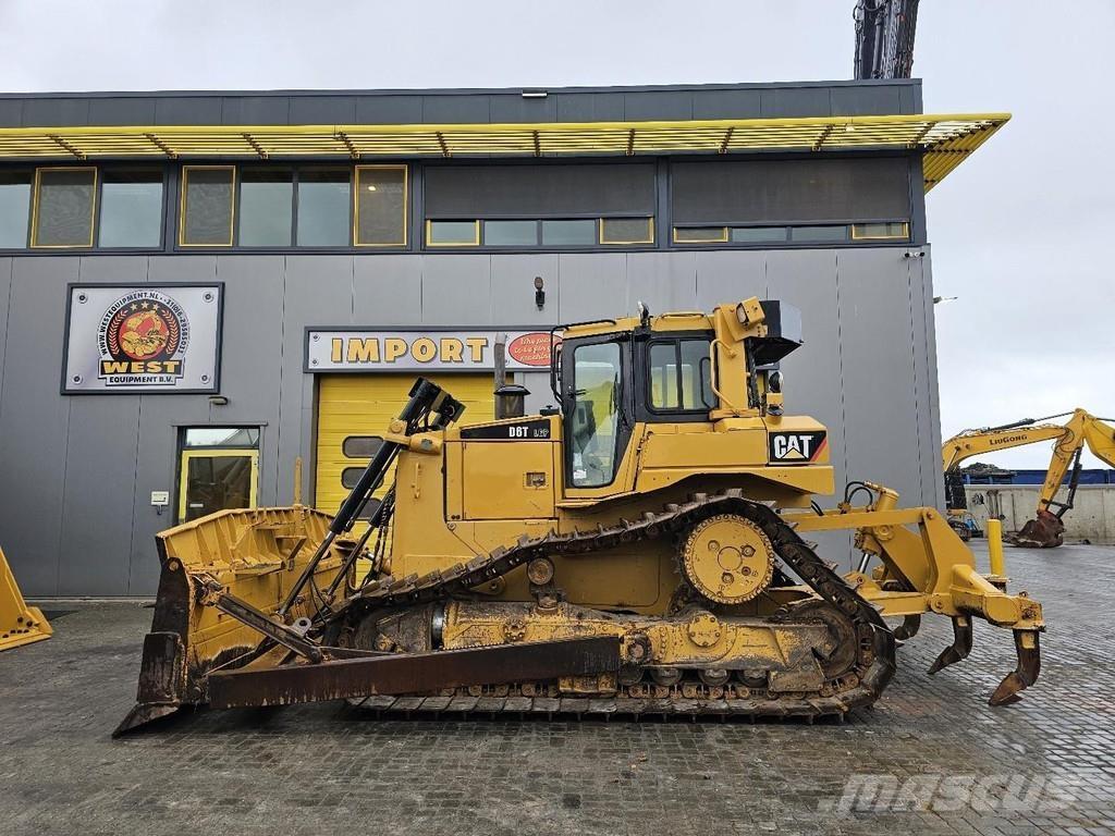 CAT D6T Bulldozer