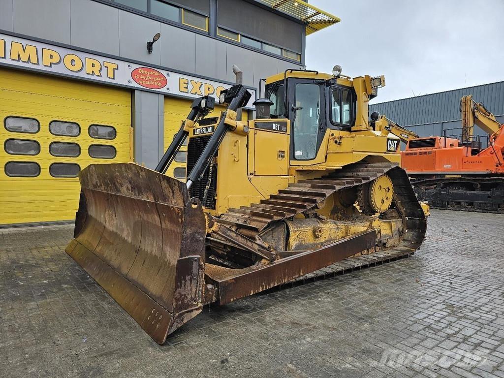 CAT D6T Bulldozer