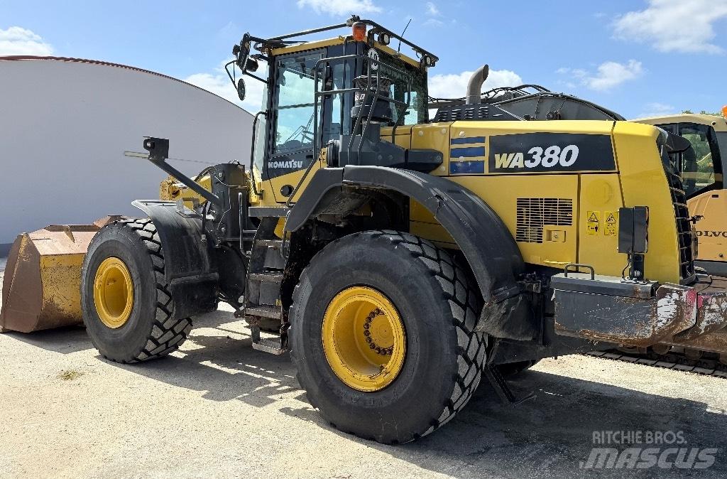 Komatsu WA 380-8 Radlader
